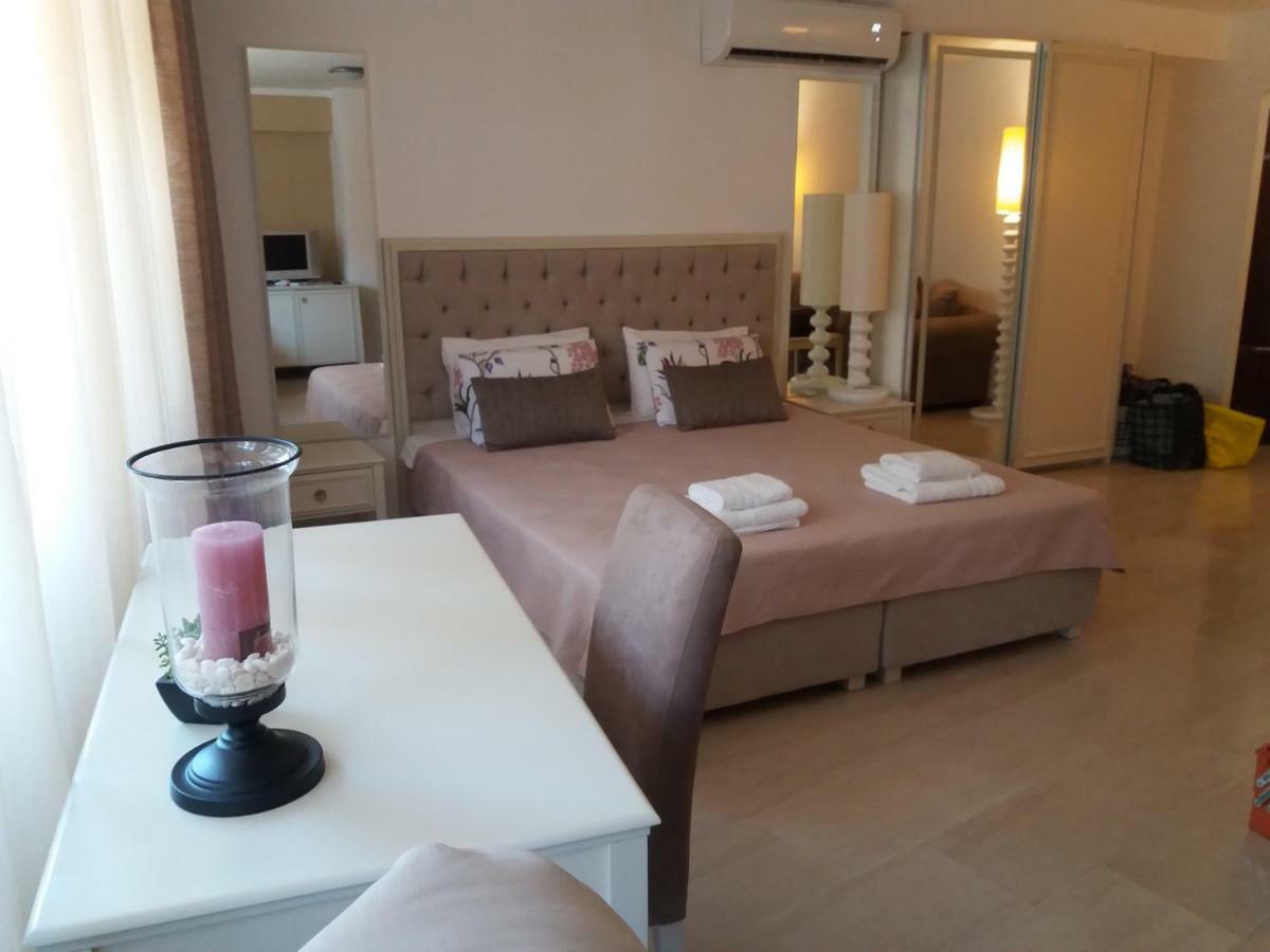 Greecerent - Lux Ladadika