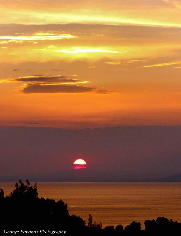 Greecerent - Lux Ladadika